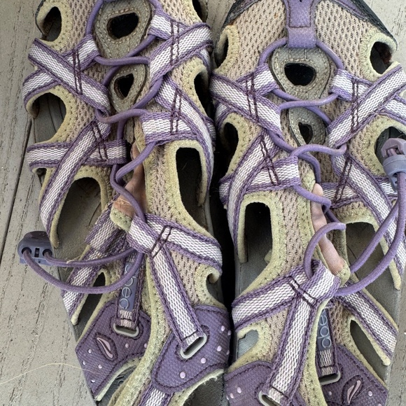 Khombu Purple Active Sandals - Picture 2 of 4